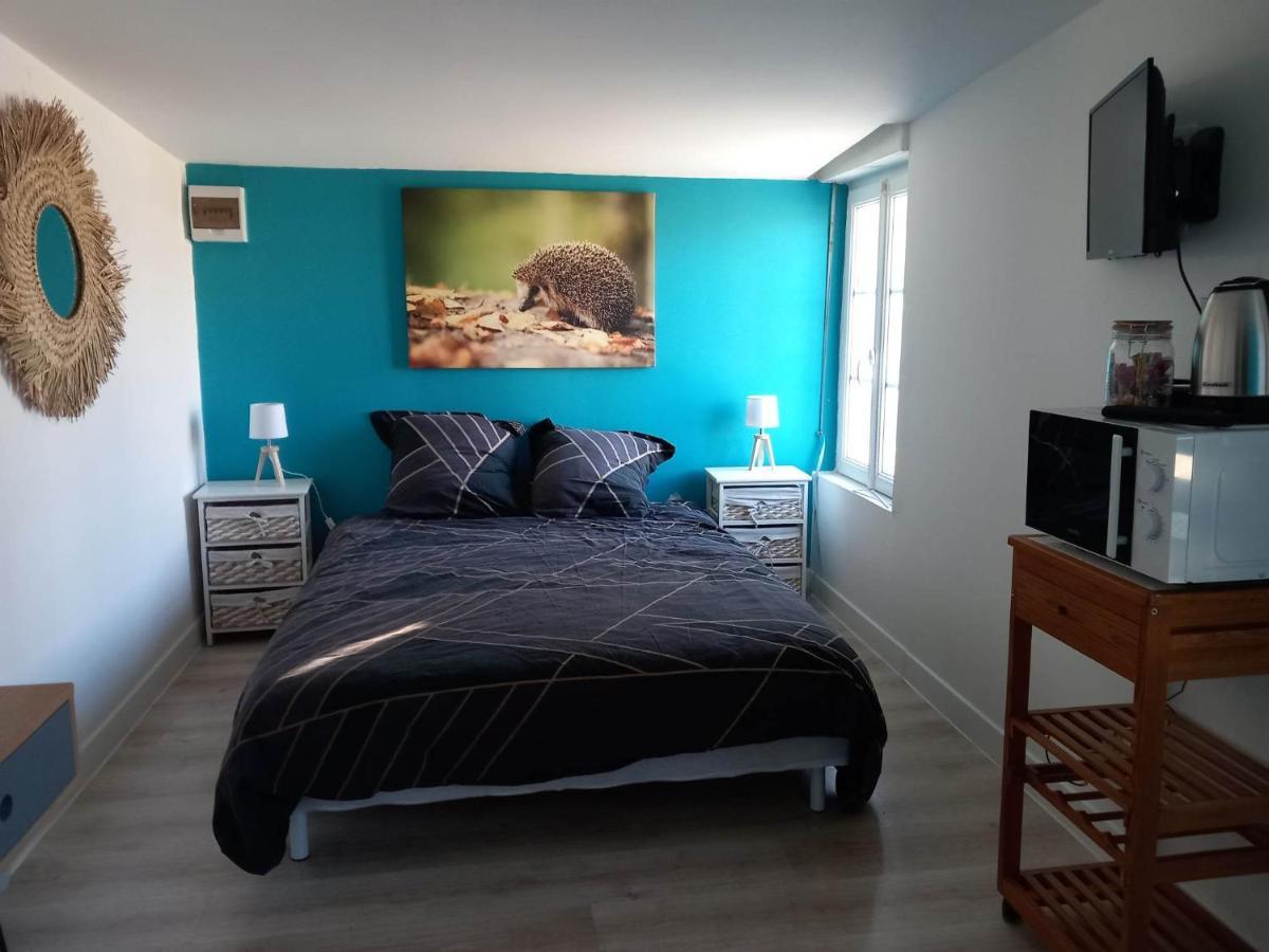 Les Herissons De La Baie Bed & Breakfast Понторсон Екстериор снимка